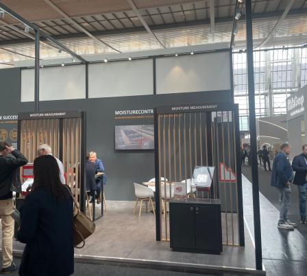 Ligna Döscher Microwave Systems Messestand